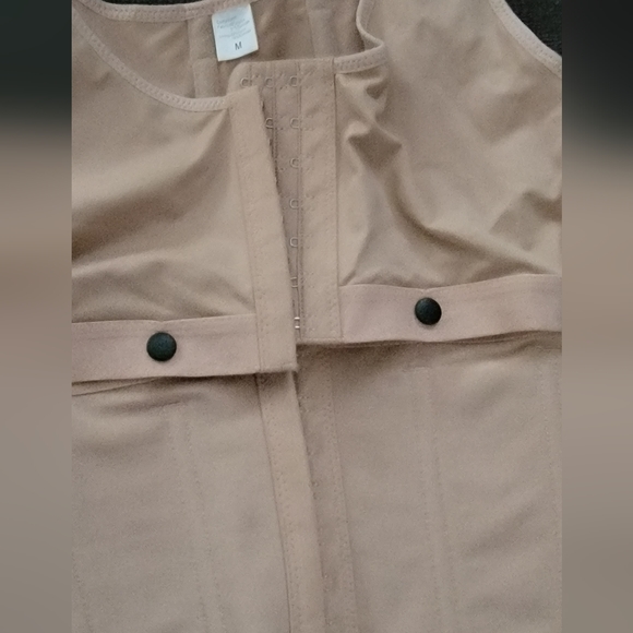 Body Shaper NEVER used - Picture 10 of 12